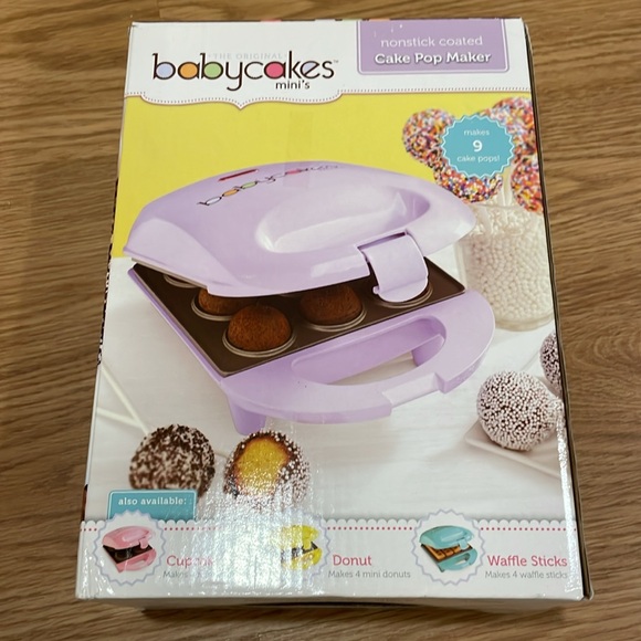 Babycakes Cake Pop Maker and Cake Pops Kit - Picture 2 of 4